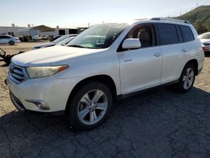 Toyota Highlander LIMITED 3.5L 6 2013