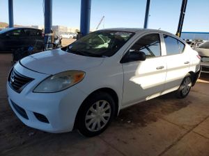 Nissan Versa S 1.6L 4 2012