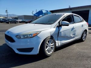 Ford Focus SE 2.0L 4 2015