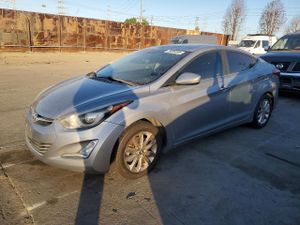Hyundai Elantra SE 1.8L 4 2015