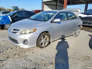 Toyota Corolla BASE 1.8L 4 2011