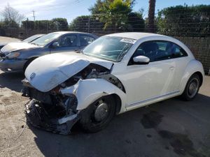 Volkswagen Beetle 2.5L 5 2012
