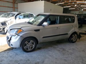 Kia Soul + 2.0L 4 2011