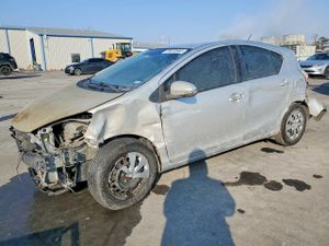 Toyota Prius 1.5L 4 2014