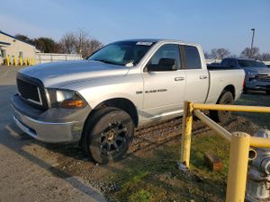 Dodge RAM 5.7L 8 2011