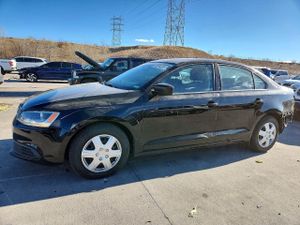 Volkswagen Jetta BASE 2.0L 4 2013