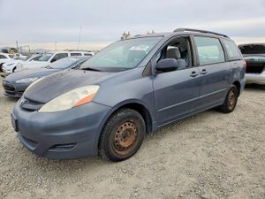 Toyota Sienna CE 3.5L 6 2008