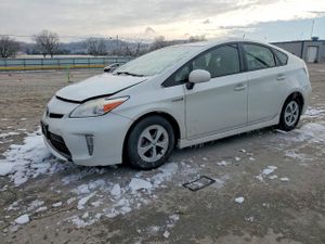 Toyota Prius 1.8L 4 2015