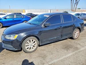 Volkswagen Jetta SE 1.8L 4 2015