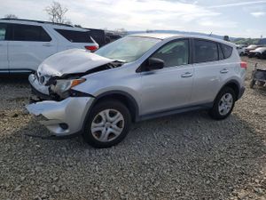 Toyota Rav4 LE 2.5L 4 2015