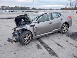 Kia Optima LX 2.4L 4 2012