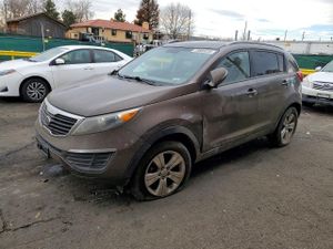 Kia Sportage LX 2.4L 4 2011