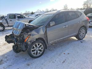 Nissan Rogue S 2.5L 4 2013
