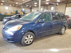 Toyota Sienna CE 3.3L 6 2005