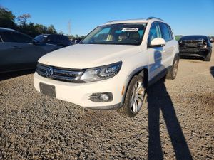 Volkswagen Tiguan S 2.0L 4 2013