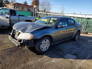 Dodge Avenger SE 2.4L 4 2013