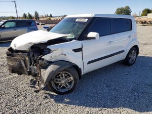 Kia Soul + 2.0L 4 2011