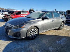 Nissan Altima SV 2.5L 4 2024