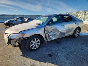 Toyota Camry BASE 2.5L 4 2011