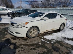 Hyundai Sonata GLS 2.4L 4 2013