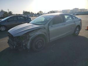 Ford Fusion SE 2.5L 4 2015