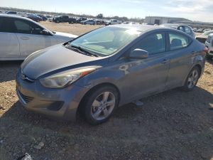 Hyundai Elantra GLS 1.8L 4 2013