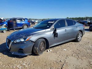 Nissan Altima S 2.5L 4 2019