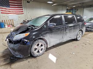 Toyota Sienna 3.5L 6 2014