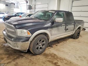 RAM 1500 LARAMIE 5.7L 8 2013