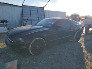 Ford Mustang 3.7L 6 2013