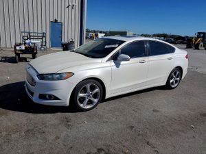 Ford Fusion SE 2.5L 4 2015