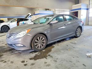 Hyundai Sonata SE 2.4L 4 2014