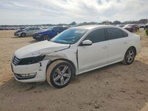 Volkswagen Passat 1.8L 4 2015