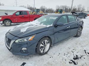 Nissan Altima SL 2.5L 4 2021