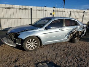 Chrysler 200 2.4L 4 2013