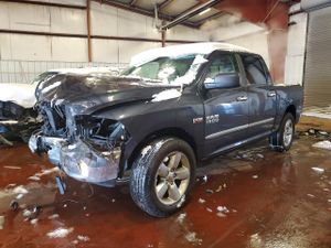 RAM 1500 SLT 5.7L 8 2014