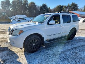Nissan Pathfinder S 4.0L 6 2010