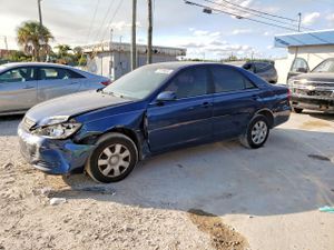 Toyota Camry LE 2.4L 4 2004