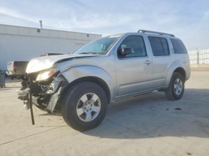 Nissan Pathfinder S 4.0L 6 2011