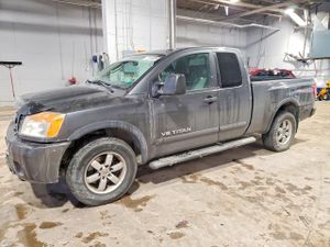 Nissan Titan XE 5.6L 8 2010