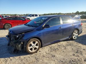 Toyota Corolla BASE 1.8L 4 2013