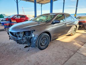 Toyota Camry LE 2.5L 4 2015