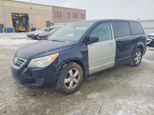 Volkswagen Routan SE 3.8L 6 2010