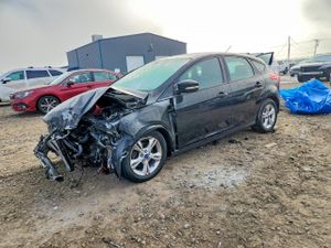 Ford Focus SE 2.0L 4 2013