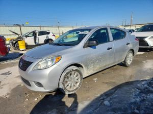 Nissan Versa S 1.6L 4 2013
