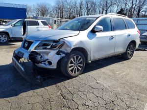 Nissan Pathfinder S 3.5L 6 2013