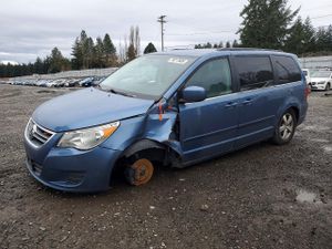 Volkswagen Routan SE 3.6L 6 2011