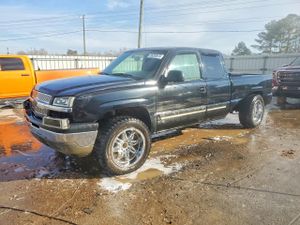 Chevrolet Silverado 1500 C1500 4.8L 8 2005