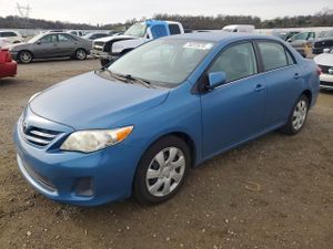 Toyota Corolla BASE 1.8L 4 2013