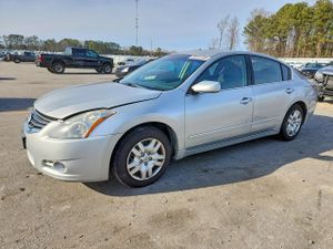 Nissan Altima BASE 2.5L 4 2012